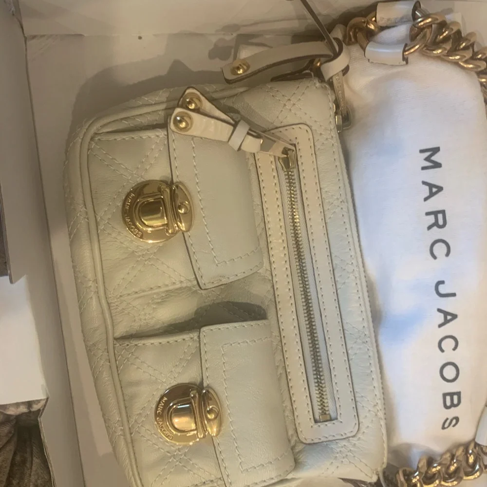 Marc Jacobs white Cammie quilted goat clutch